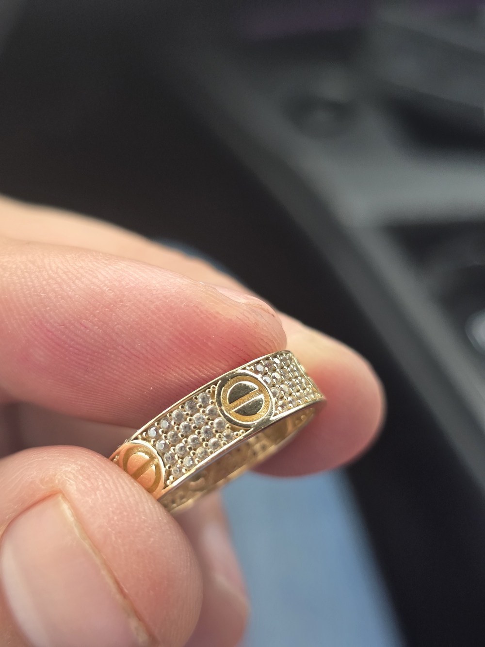 Gorgeous 14k Gold Fancy Crystal Band Ring with Screw Motif